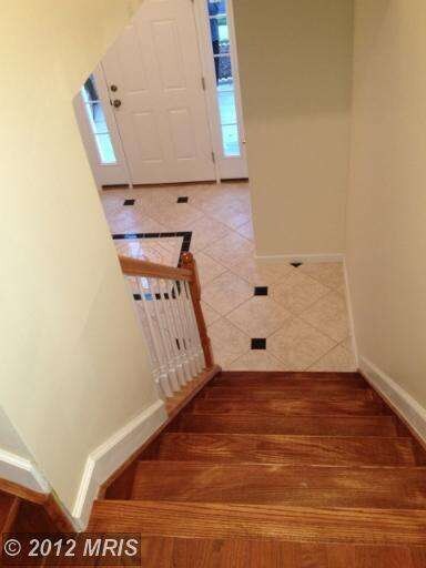 13523 Bannacker Place, Herndon, VA 20171 - photo 5