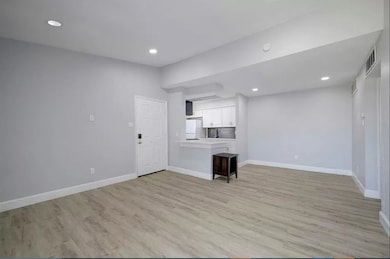 9550 Deering Dr unit 210, Houston, TX 77036 - photo 7