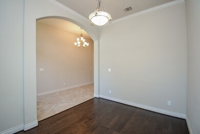 This is a perfect view from the interior room into the hallway.