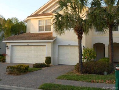 925 Hampton Cir, Naples, FL 34105 - photo 2