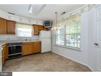 658 Cascade Dr S, Mount Laurel, NJ 08054 - photo 5