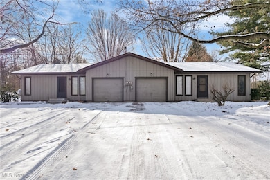 1324 Trares Rd, Mogadore, OH 44260 - photo 3