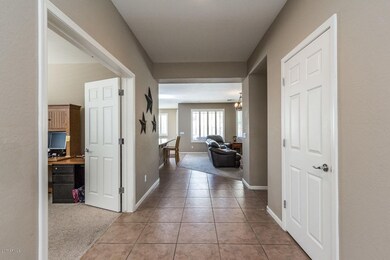 Wide Entry with lots of Tile
