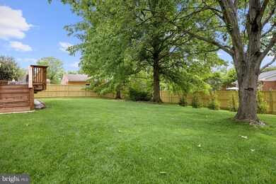 2209 Rollins Dr, Alexandria, VA 22307 - photo 7