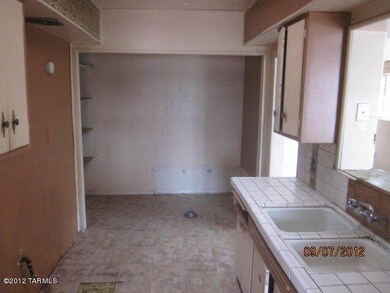 4642 E 13th St, Tucson, AZ 85711 - photo 5