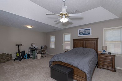 Double size master bedroom