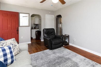 3840 41st St, Des Moines, IA 50310 - photo 6