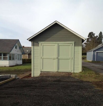 1082 SE Washington Ave, Chehalis, WA 98532 - photo 5