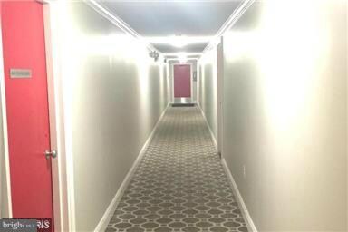 Lafayette Park unit 402, Falls Church, VA 22041 - photo 3