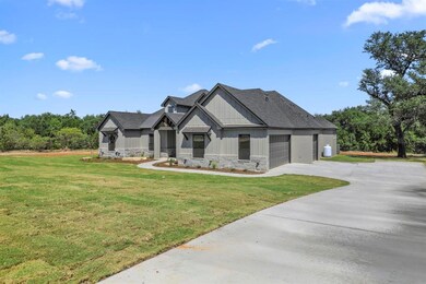 3932 Legend Trail, Granbury, TX 76049 - photo 3