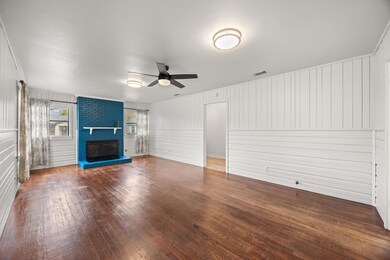 1815 Eckhardt St, Taylor, TX 76574 - photo 7