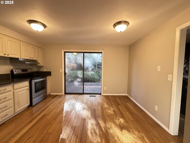 7612 SW Cresmoor Dr, Beaverton, OR 97008 - photo 7