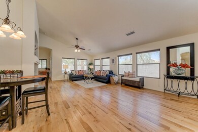 104-GreatRoom_2