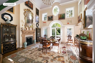 160 E 81st St, New York, NY 10028 - photo 3