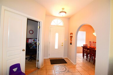 819 Mimosa Ave, Alamogordo, NM 88310 - photo 2
