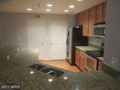 302 Wyndham Cir unit I, Owings Mills, MD 21117 - photo 4