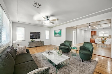 923 W Clinton Ave, Fresno, CA 93705 - photo 4