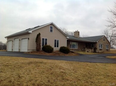 295 Crown View Ave, Stockertown, PA 18083 - photo 3
