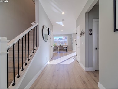 8588 SW Summit Ct, Portland, OR 97225 - photo 3