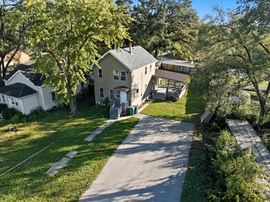 804 Richards St, Joliet, IL 60433 - photo 2