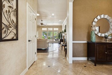 110 Marseille Dr, Hurst, TX 76054 - photo 4