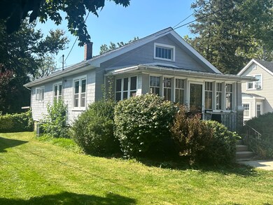 312 N Kelly St, Hobart, IN 46342 - photo 3