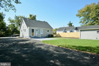 3912 Coach Ln, Suitland, MD 20746 - photo 4