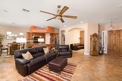 04_9264EGoldenCir4_mls