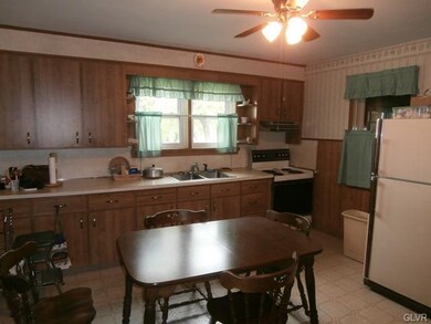 5084 Mill Rd, Emmaus, PA 18049 - photo 6