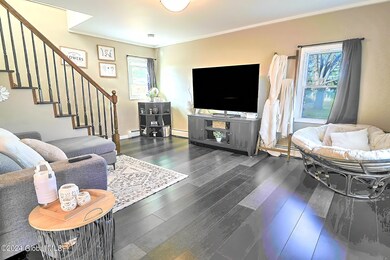 9 New Hampshire Ave, Rensselaer, NY 12144 - photo 5