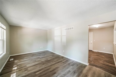 806 SE 19th St, Oak Grove, MO 64075 - photo 3