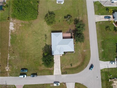 229 Mossrosse St, Fort Myers, FL 33913 - photo 2