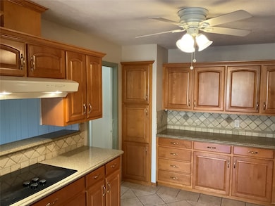 9000 Sirocka Dr, Benbrook, TX 76116 - photo 4