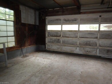 850 Pasadena Ave, Sheffield Lake, OH 44054 - photo 7