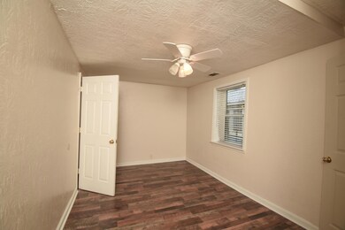 Large 2nd Br