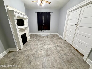 3755 Southern Pkwy unit 1, Louisville, KY 40214 - photo 3