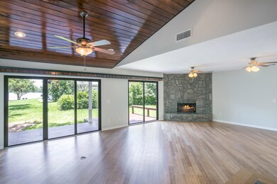 Large greatroom