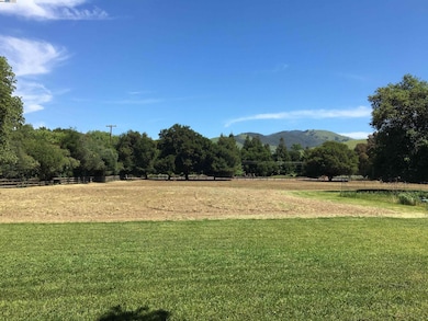 401 Pine Creek Rd, Walnut Creek, CA 94598 - photo 4