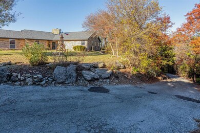 105 Scott Ln, Weatherford, TX 76085 - photo 4