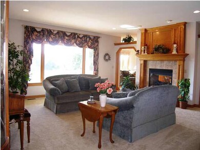 A view of the large living room from the entry foy