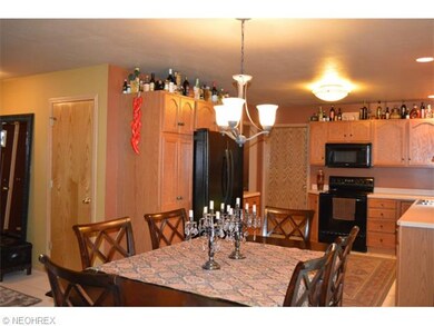 Eat in kitchen