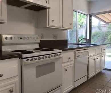 ELECTRIC STOVE, LOTS OF CABINET SPACE, VERY CLEAN
