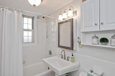 1450 Beacon St unit 703, Brookline, MA 02446 - photo 3
