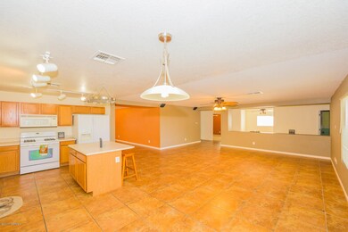13586 living room