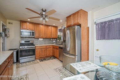 38 Wright Ave, Staten Island, NY 10303 - photo 7