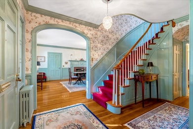 826 Robertson St, Chase City, VA 23924 - photo 3