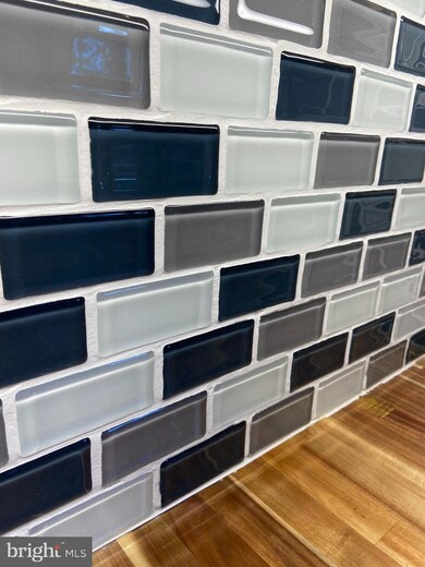 243 Walgrove Rd, Reisterstown, MD 21136 - photo 4