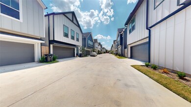 8952 Lavender Springs Dr, Houston, TX 77080 - photo 4