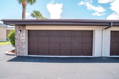 2 Car Garage (2)