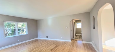 726 S Falcon St, South Bend, IN 46619 - photo 3